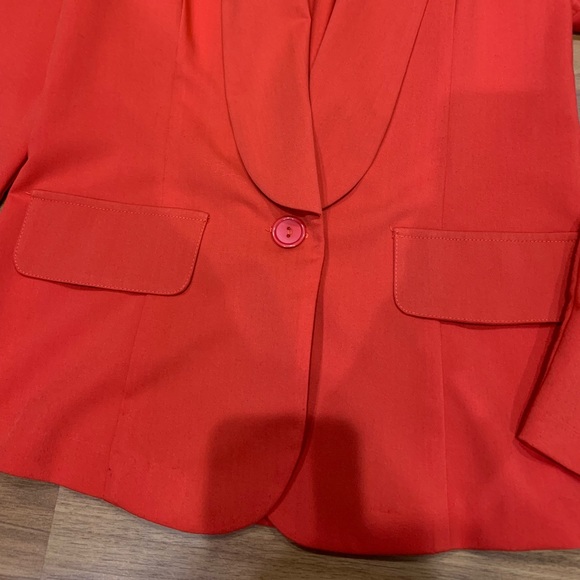 China Red Women’s 1-Button Jacket in Size Small - Picture 3 of 5